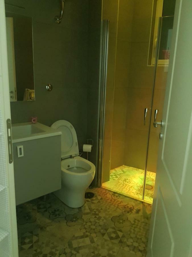 Small Bedroom Vomero'S Naples Extérieur photo